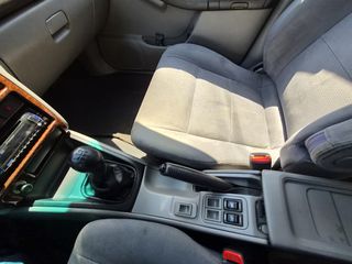 Subaru Forester 2000 TURBO-thumb-16