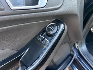 Ford Fiesta 2016 ST-LINE-thumb-14