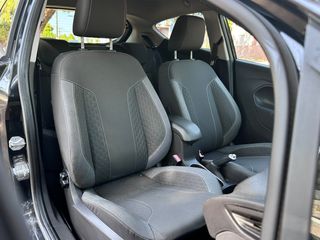 Ford Fiesta 2016 ST-LINE-thumb-15