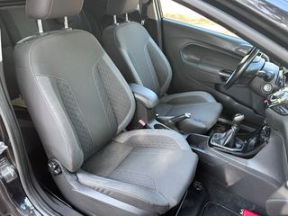 Ford Fiesta 2016 ST-LINE-thumb-16