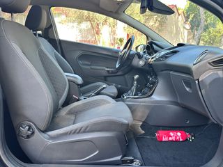 Ford Fiesta 2016 ST-LINE-thumb-17