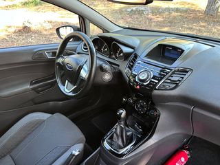 Ford Fiesta 2016 ST-LINE-thumb-18