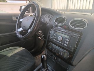 Ford Focus 2005-thumb-8