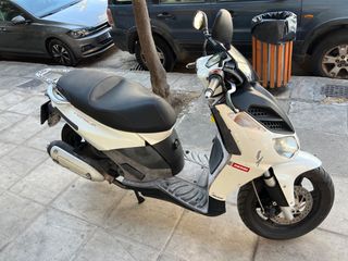 Derbi Rambla 300 2010-thumb-1