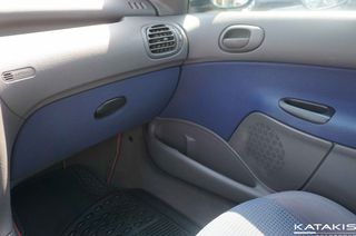 Peugeot 206 2001 1.4L-90HP-thumb-23
