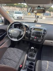Kia Ceed / cee'd 2010-thumb-8