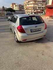 Kia Ceed / cee'd 2010-thumb-9