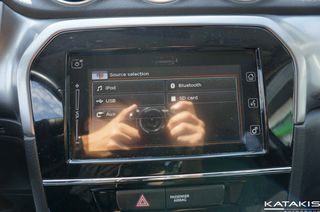 Suzuki Vitara 2023 GL + |Hybrid 48v 4X4|Clima| Rear Camera|Alu-thumb-31