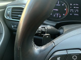 Hyundai i 30 2017 AYTOMATO DIESEL!!-thumb-8