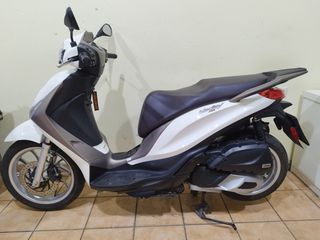 Piaggio Medley 125 2024-thumb-1