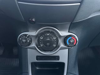 Ford Fiesta 2010 /// 1.25 /// Trend ///-thumb-28