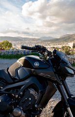 Yamaha MT-09 2018-thumb-1