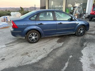 Ford Focus 2006-thumb-5