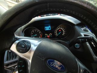 Ford Focus 2011 Ecoboost titanium 182 hp-thumb-2