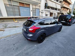 Ford Focus 2011 Ecoboost titanium 182 hp-thumb-8