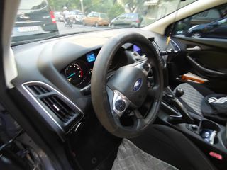 Ford Focus 2011 Ecoboost titanium 182 hp-thumb-11