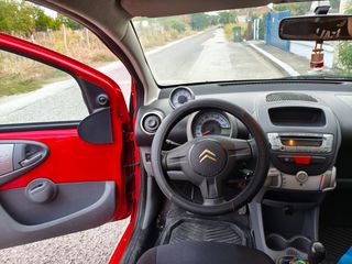 Citroen C1 2010-thumb-11