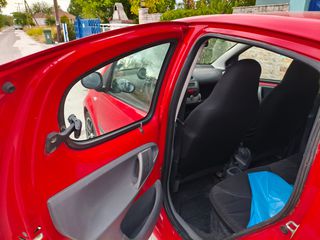 Citroen C1 2010-thumb-13