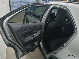 Toyota Yaris Cross 2025 STYLE SELECTION 4WD    *ΜΕ ΑΝΑΛΥΣΗ ΦΠΑ*-thumb-25
