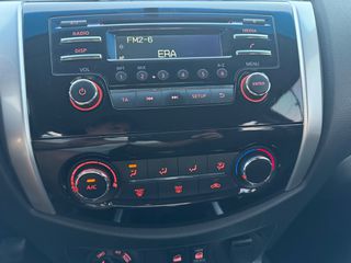 Nissan Navara 2016-thumb-21