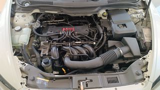 Volvo C30 2009 1.6-thumb-13