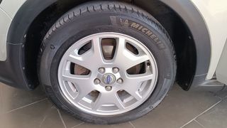 Volvo C30 2009 1.6-thumb-14