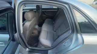 Audi A4 2003 20vt Quattro-thumb-9