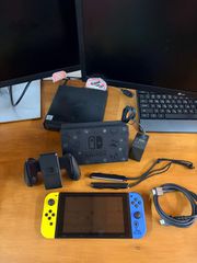 Nintendo Switch Fortnite Edition-thumb-1