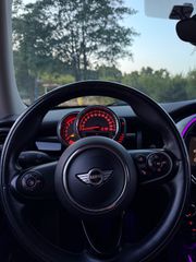 Mini Cooper D 2018-thumb-12