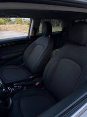 Mini Cooper D 2018-thumb-15