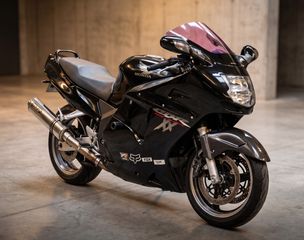Honda CBR 1100 XX Super Blackbird 2000