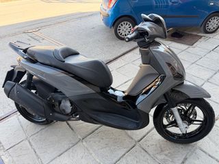 Piaggio Beverly 350 2014-thumb-13