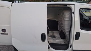 Fiat Fiorino 2017-thumb-12