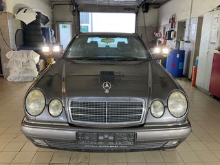 Mercedes-Benz E 280 1996 ΙΣΤΟΡΙΚΟ ELEGANCE FULL EXTRA