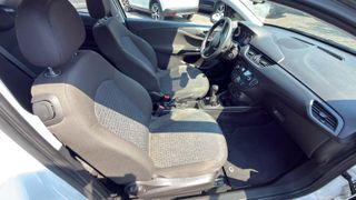 Opel Corsa 2015-thumb-8
