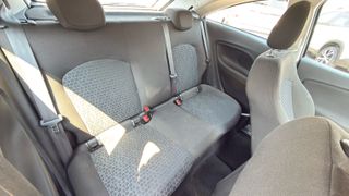 Opel Corsa 2015-thumb-10