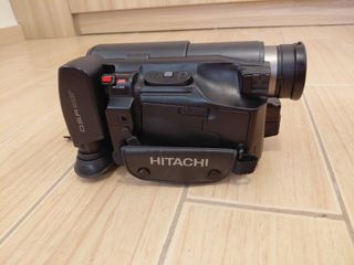 βιντεοκάμερα hitachi-thumb-1
