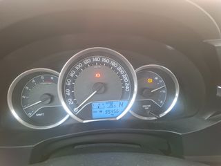 Toyota Corolla 2014-thumb-8