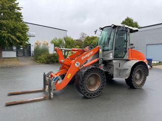 Φορτωτής Με Λάστιχα Atlas 2020 Weycor 560