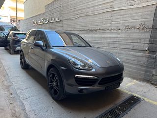 Porsche Cayenne 2011-thumb-1