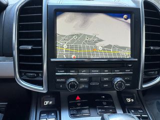 Porsche Cayenne 2011-thumb-7