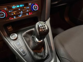 Ford Focus 2015 ST LINE | LED | NAVI | EURO6| ΝΕΟ ΣΕΤ ΙΜΑΝΤΑ ΧΡΟΝΙΣΜΟΥ-thumb-22