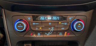 Ford Focus 2015 ST LINE | LED | NAVI | EURO6| ΝΕΟ ΣΕΤ ΙΜΑΝΤΑ ΧΡΟΝΙΣΜΟΥ-thumb-21