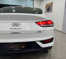 Hyundai i 30 2018 FASTBACK | LED | CAMERA | NAVI | EURO6-thumb-4
