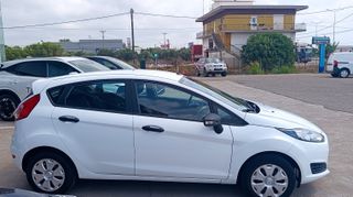 Ford Fiesta 2015-thumb-5