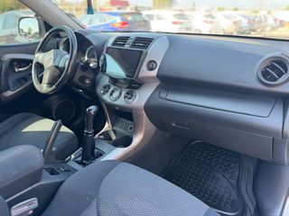 Toyota RAV 4 2006 2.0-thumb-16