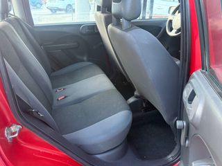 Fiat Panda 2008-thumb-18