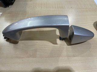 ΧΕΙΡΟΛΑΒΗ ΔΕΞΙΑ ΓΙΑ 3ΘΥΡΟ FORD FIESTA 2008-2013