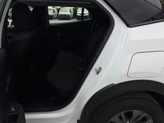 Peugeot 2008 2022 110 BlueHDi-thumb-24
