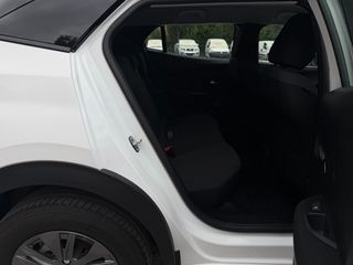 Peugeot 2008 2022 110 BlueHDi-thumb-26